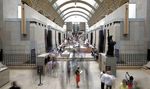Melihat Museum Musee d'Orsay di Prancis