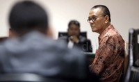Rizal Abdullah menjalani sidang perdana di Pengadilan Tipikor Jakarta.