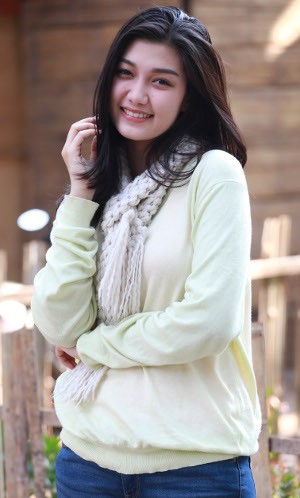 Aura Nabila Ditawari Casting Saat Makan Nasgor di Pinggir Jalan