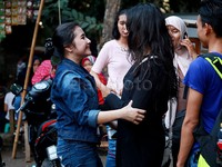 Keakraban Prilly dan Cassie di lokasi syuting di Buperta Cibubur, Jakarta Timur, Selasa (28/7/2015).