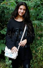 Boys, Cantikan Prilly Latuconsina atau Cassandra Lee?