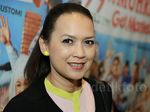Gaya Ira Wibowo ini Bisa Jadi Inspirasi Kamu untuk Ngantor Lho