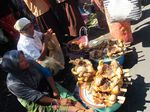 Berburu Oleh-oleh Terasi Khas Lombok di Pasar Desa Sukarara