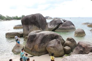 Rute Asyik Jelajah Belitung 3 Hari 2 Malam