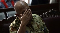 Kasus ini bermula ketika dua orang remaja di Jakarta Selatan pacaran dan terjadi percekcokan. Tidak terima, orang tua pacar lelaki melaporkan orang tua perempuan, Pieter Siregar (50) ke polisi.