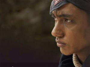 Ini Penampilan Adipati Dolken sebagai Jenderal Soedirman