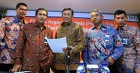 Peningkatan pencadangan juga terkait kualitas kredit BNI yang sedikit menurun yang ditunjukkan oleh kenaikan NPL gross dari 2,2 persen pada semester pertama tahun lalu menjadi tiga persen, sedangkan NPL nett naik dari 0,6 persen menjadi 0,8 persen.