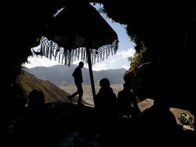 Persiapan Jelang Kasada Festival di Gunung Bromo