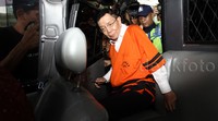 Akibat perbuatan keduanya, negara mengalami kerugian sekitar Rp 38,1 miliar.