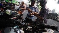 Tarif itu berlaku untuk sekali parkir dan sekali pungut saja.