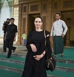 Angelina Jolie Suarakan Hak Asasi Manusia di Myanmar