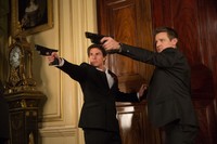 Dari situ dia melacak keberadaan organisasi teroris bernama Syndicate, dan berambisi menghancurkannya. Ethan kembali bertugas dengan rekannya William Brandt (Jeremy Renner) yang mengurus birokrasi, Benji Dunn (Simon Pegg) si kocak ahli teknologi, dan Luther Stickell (Ving Rhames) yang loyal. (Dok Paramount Pictures)
