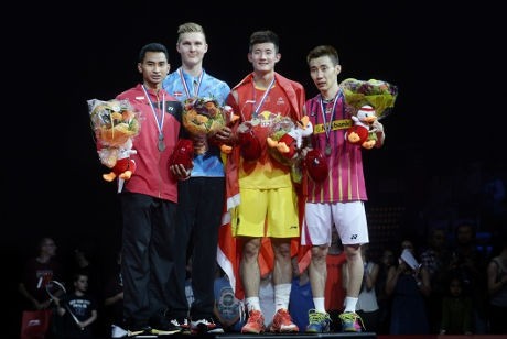 Juara Dunia Tak Mengejar Uang