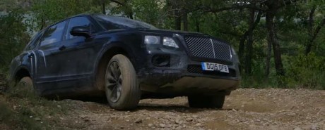 Bentley Bentayga Diuji di Lintasan Offroad