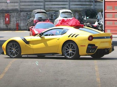 Ferrari Kenalkan Varian F12 Paling Dahsyat September Mendatang