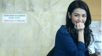 Pihak KPK tak mengizinkan saudara Velove masuk ke Rutan karena tak ada dalam daftar besuk hari ini.