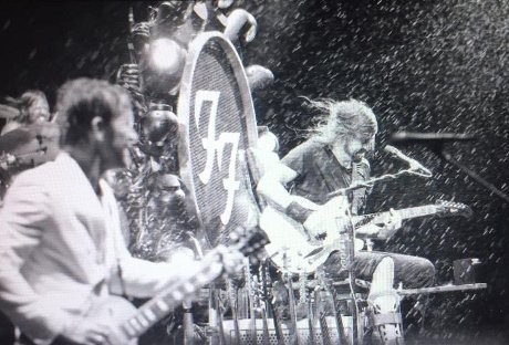 Hore! Foo Fighters Siap Kabulkan Permintaan 1000 Rocker Italia