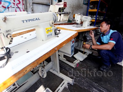 Rupiah Lemah, Harga Mesin Jahit Impor Terus Naik