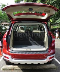 Bagasi New Ford Everest.