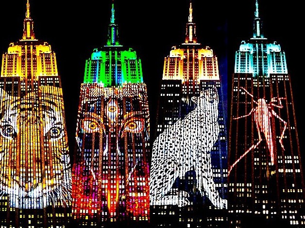 Menakjubkan! Video Mapping di Gedung Tertinggi New York