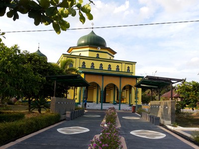 Megahnya Masjid Raya & Makam Sultan Siak, Provinsi Riau