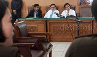 Dalam pertimbangannya, hakim berpendapat permohonan praperadilan  diterima karena saat penetapan tersangka hanya berdasarkan keterangan 15 tersangka. Pool/Lamhot Aritonang/detikFoto.