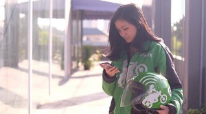 Ini Sosok Sopir Go-Jek Cantik yang Hebohkan Netizen
