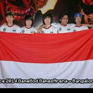 NXL>: Juara Counter Strike yang Digembleng di Warnet
