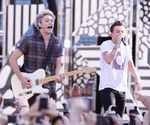 Nyanyi Lagu Baru, One Direction Bikin Directioner Histeris