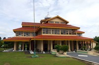Kesultanan Siak memiliki ruang rapat kerajaan yang bernama Balai Kerapatan Tinggi. Letaknya tidak di dalam istana, tapi berada persis di sebelah barat Pelabuhan Siak (Silvia/detikTravel)