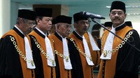Dalam pelantikan tersebut, para hakim agung juga bersumpah akan melaksanakan tugasnya dengan baik.