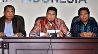 Bawaslu merekomendasikan KPU untuk memberikan kesempatan perpanjangan masa pendaftaran pilkada. Berdasarkan rapat kami, direkomendasikan perpanjangan terakhir 7 hari, ujar Ketua Bawaslu, Muhammad, di Gedung Bawaslu, jalan MH Thamrin, Jakarta Pusat, Rabu (5/8/2015). Lamhot Aritonang/detikFoto.