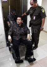 Udar Sakit, Sidang Ditunda