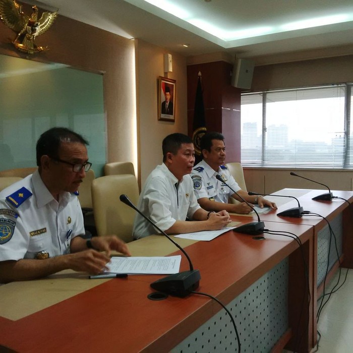 Jonan Wajibkan Maskapai Kembalikan Uang Tiket Bila Izin Dicabut