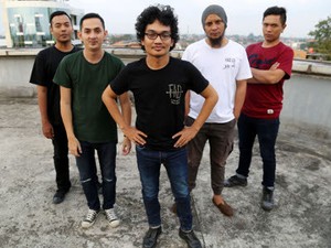 Kisah Perlawanan di Balik Rangkaian Konser Captain Jack