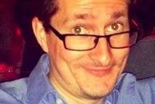 Demi Ngirit, Traveler ini Tinggal di Spanyol & Kerja di Inggris