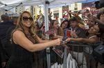 Mariah Carey Seksi dan Glamor di Hollywood Walk of Fame
