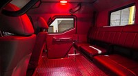 Interior Gurkha RPV versi sipil. Meski diluncurkan secara resmi musim gugur mendatang, namun sejak awal tahun ini pikap itu udah dibeli konsumen di wilayah Amerika Utara. Pabrikan itu membanderolnya mulai US$  300.000 atau sekitar Rp 3,99 miliar. Ist/Terradyne.