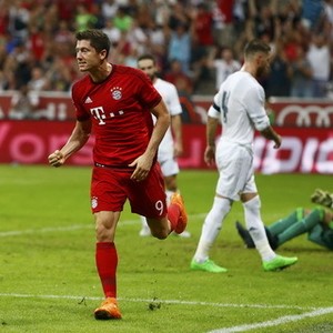 Gol Lewandowski di Menit Akhir Menangkan Bayern atas Madrid