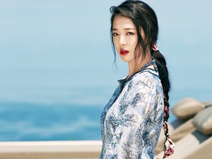 Bye-bye... Sulli Resmi Hengkang dari f(x)