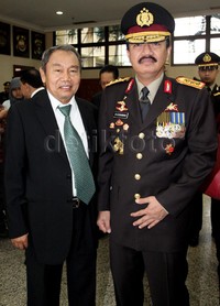 Komjen Budi Gunawan foto bersama Ansyaad Mbai.