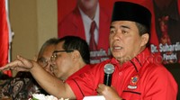 Soksi yang merupakan sayap Partai Golkar dan akan siap membatu menyatukan konplik di tubuh Golkar, lanjut Ade Komaruddin. Lamhot Aritonang/detikFoto.
