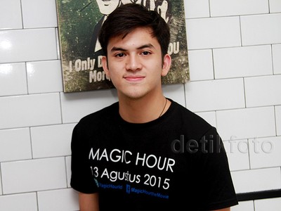 Rizky Nazar, si Ganteng yang Jadi Idola Para Remaja