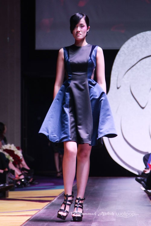 Lotuz by Yosep Sinudarsono La Rose Fall/Winter 2015 at Ballroom Raffles Hotel. Jakarta. 05/08/2015. [Foto: Mohammad Abduh/Wolipop]