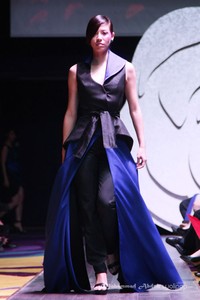 Lotuz by Yosep Sinudarsono La Rose Fall/Winter 2015 at Ballroom Raffles Hotel. Jakarta. 05/08/2015. [Foto: Mohammad Abduh/Wolipop]