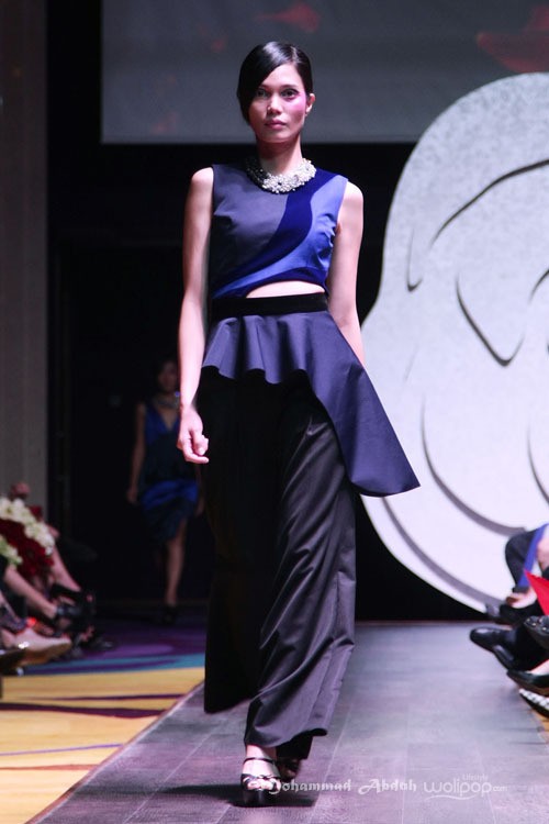 Lotuz by Yosep Sinudarsono La Rose Fall/Winter 2015 at Ballroom Raffles Hotel. Jakarta. 05/08/2015. [Foto: Mohammad Abduh/Wolipop]