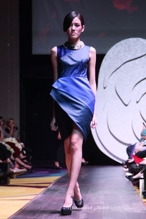 Lotuz by Yosep Sinudarsono La Rose Fall/Winter 2015 at Ballroom Raffles Hotel. Jakarta. 05/08/2015. [Foto: Mohammad Abduh/Wolipop]