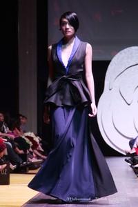 Lotuz by Yosep Sinudarsono La Rose Fall/Winter 2015 at Ballroom Raffles Hotel. Jakarta. 05/08/2015. [Foto: Mohammad Abduh/Wolipop]