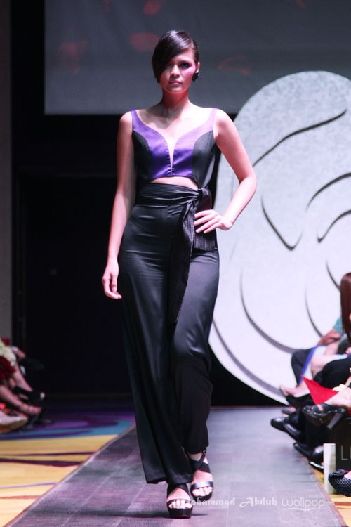 Lotuz by Yosep Sinudarsono La Rose Fall/Winter 2015 at Ballroom Raffles Hotel. Jakarta. 05/08/2015. [Foto: Mohammad Abduh/Wolipop]