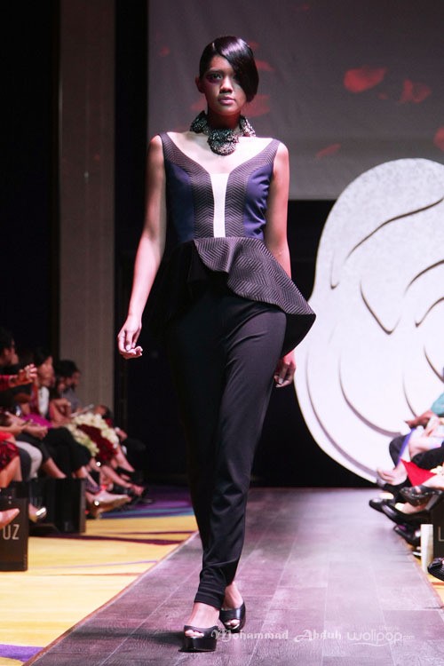 Lotuz by Yosep Sinudarsono La Rose Fall/Winter 2015 at Ballroom Raffles Hotel. Jakarta. 05/08/2015. [Foto: Mohammad Abduh/Wolipop]